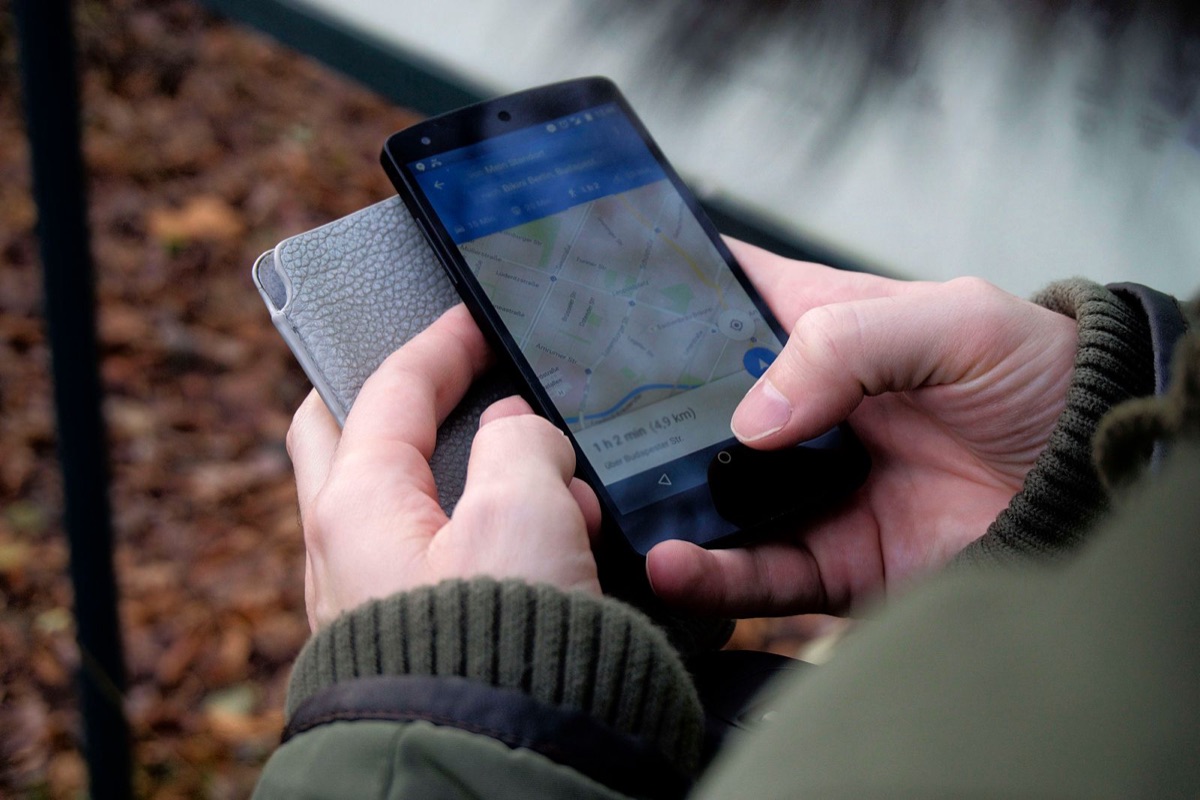 Mapa v mobilu — jak založit a vyladit Google profil firmy